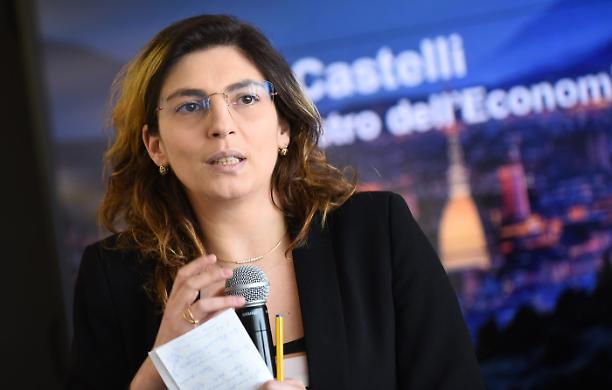 La  Castelli dà respiro ai Comuni per approvare i bilanci: avranno tempo fino al 15 settembre