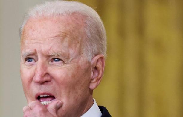 Quando gli conviene, Biden scarica su Trump. Merkel: «Lasciare l'Afghanistan è stata una decisione americana per motivi politici interni»