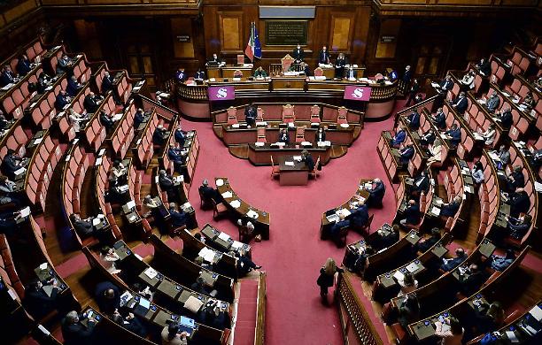 Avanti Draghi a colpi di fiducia, il Parlamento oramai è ai suoi piedi