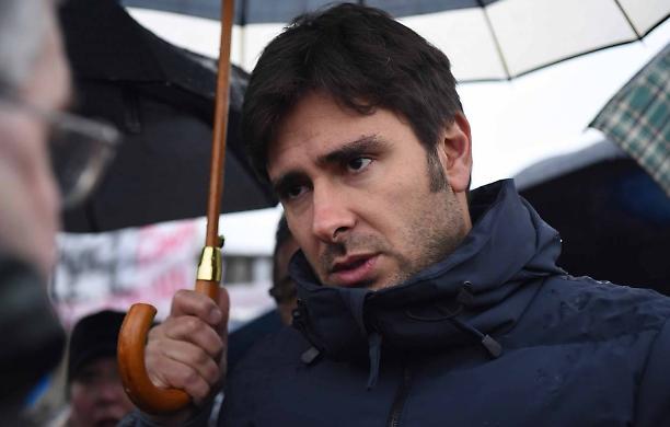 Di Battista: «Governo Draghi voluto per macelleria sociale, un po' per volta. Smantellate tutte le battaglie del M5S»