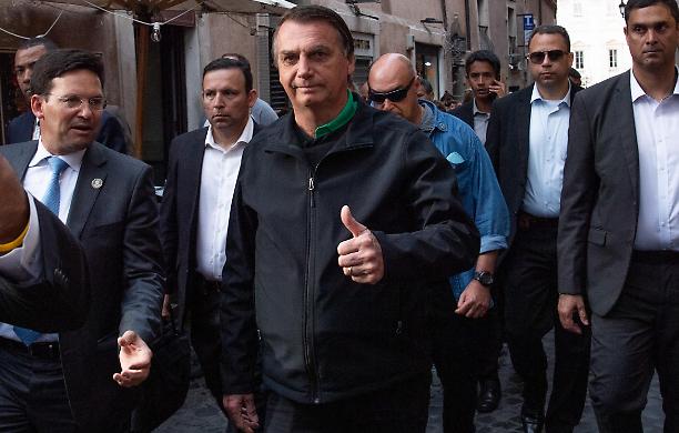 G20, Bolsonaro: «Brasile favorevole ai vaccini, ma i medici devono poter scegliere come curare il Covid»