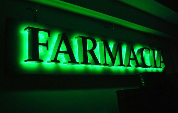 In piena pandemia iniziano a scarseggiare pure i farmaci, a Bari introvabile la claritromicina per le infezioni delle vie respiratorie