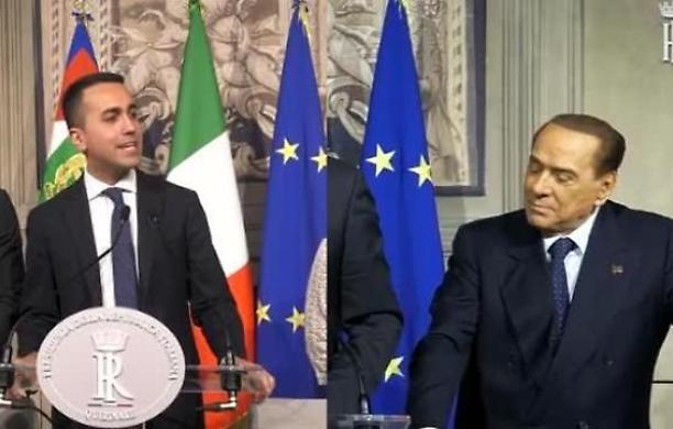 Quirinale, "Operazione scoiattolo" di Berlusconi a caccia di voti tra i 5 Stelle 