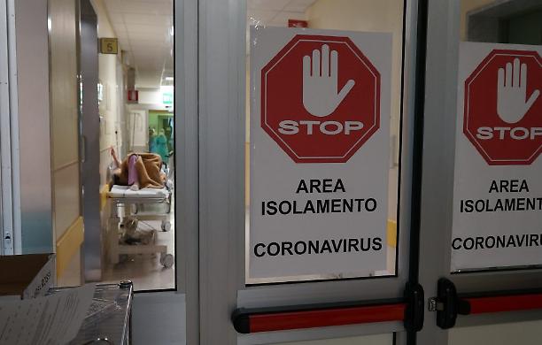 Quale umanità? Muore in ospedale a 23 anni e la madre non può dirgli addio per le norme Covid