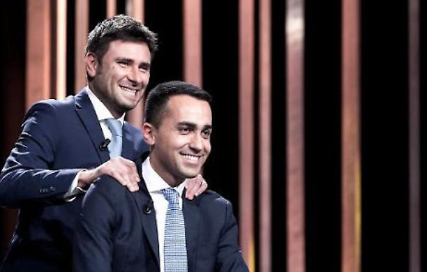 Di Battista seppellisce Di Maio: «È vigliacco mettere sul banco degli imputati Conte, persona perbene e leale»