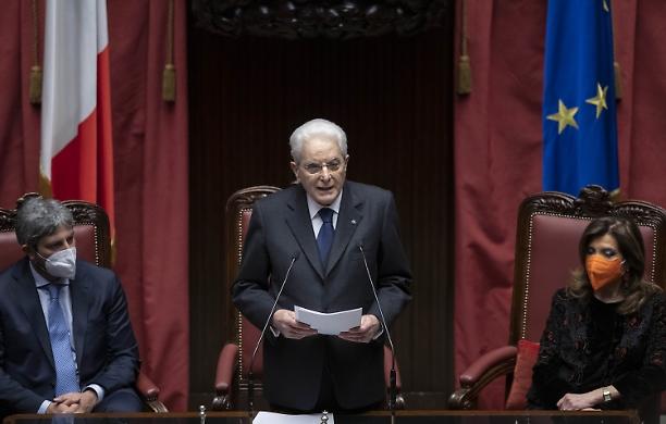 I parlamentari di Alternativa: «Discorso di Mattarella incongruente, ha controfirmato atti discriminatori e da macelleria sociale del Governo Draghi»