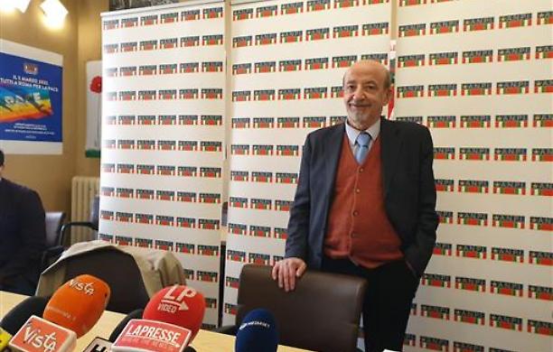 I partigiani italiani: «Attenti a Zelensky, fa propaganda. Ha sciolto una decina di partiti di opposizione»