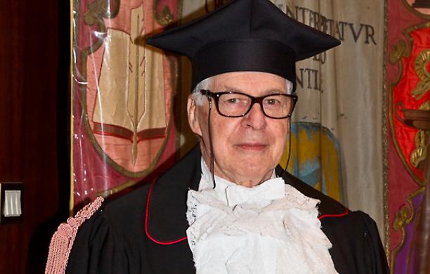 Ha tradotto Dante, Petrarca, Montale, ma Di Maio esclude dalla giuria del Premio Strega il grande italianista Solonovich prch&eacute; russo