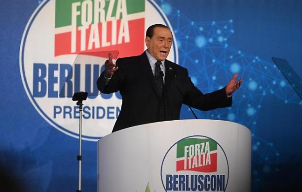 Berlusconi più lucido di tutti: «L'America non può darci sicurezza, la guerra in ucraina avvicina Cina e Russia»