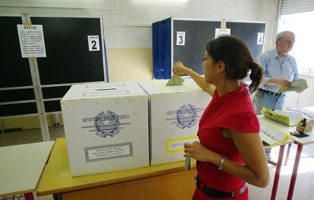Elezioni nel caos a Palermo, la Lega chiede l'intervento di Mattarella: «Democrazia a rischio»