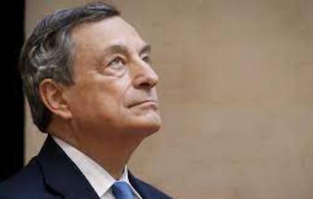 M5S punta i piedi sul Superbonus, il governo Draghi tenta di aggirare le difficoltà minacciando la fiducia sul decreto "Aiuti"