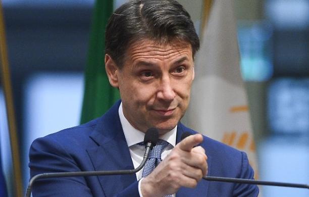 Via alle parlamentarie per scegliere i candidati del M5S, Conte blinda i suoi "magnifici" 15
