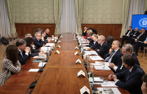 Meloni ottiene un varco sul cuneo, ma con i sindacati resta la tensione