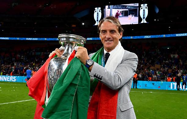 Altro che motivi personali e amor di patria, Mancini dice addio all'Italia per i petrodollari dell'Arabia Saudita