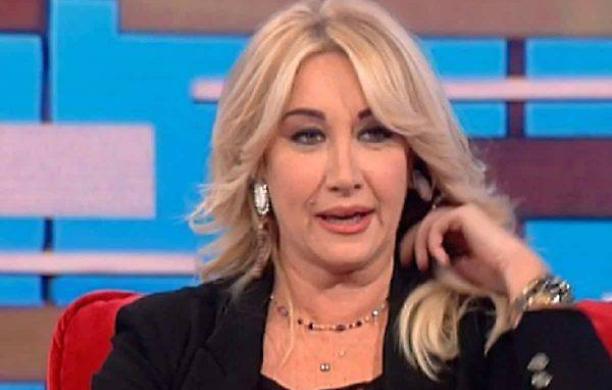 Simona Tagli: Da Icona degli Anni '90 al Grande Fratello 2023-2024