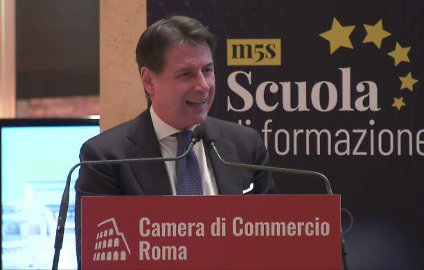 Il senso di "Patria" nel nuovo corso del M5S: la visione di Conte