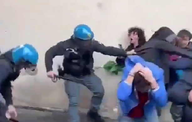 Rettore di Pisa: sconcerto per le manganellate della polizia contro gli studenti che manifestavano pacificamente