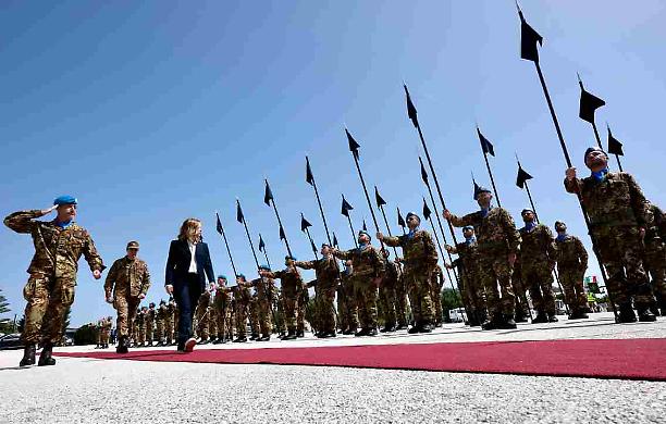 A spalleggiare Bibi si rischia la terza guerra mondiale: in pericolo i 1.100 militari italiani in Libano con l'attacco dell'Iran