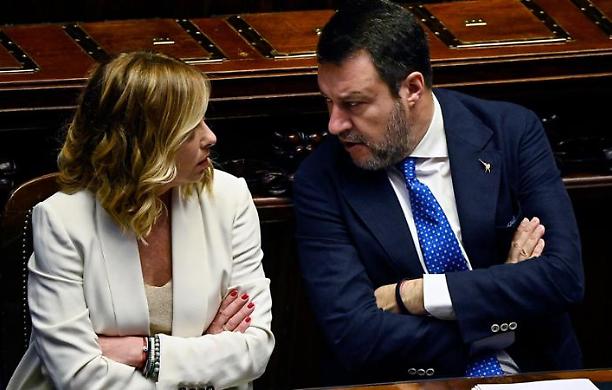 La Lega e il Governo Meloni: Un'alleanza in bilico tra divergenze e sfide europee