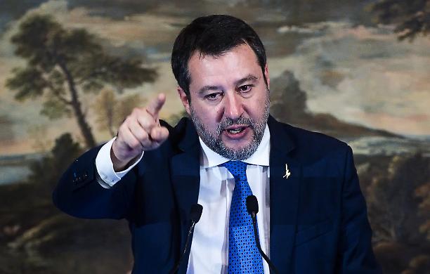 La Giustizia in Italia: Tra Riforme e Strategie Politiche