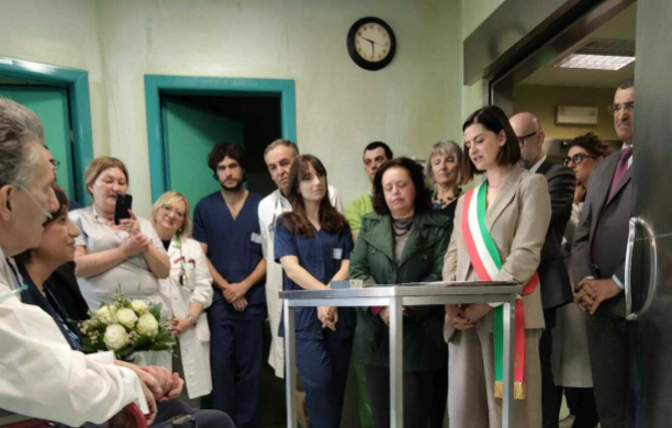 A Perugia il matrimonio che ha commosso l'Italia: un sì in terapia intensiva, testimoni degli sposi i medici del reparto