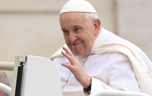 la successione di papa francesco: un conclave tra tradizione e innovazione