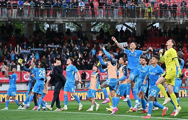 Lotta Scudetto: il Napoli cerca lo sprint finale per conquistare il quarto titolo 