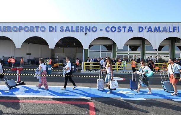 Viaggi in Costiera? Scopri come raggiungerla facilmente dall’aeroporto di Salerno