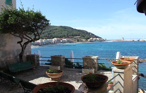 Isola d’Elba: una vacanza da protagonisti tra mare, storia e meraviglie nascoste