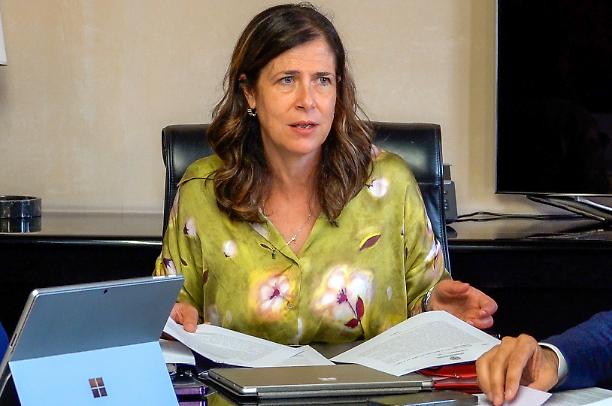 In Sardegna la maggioranza fa quadrato su Todde, la governatrice: «Sono legittimata ad andare avanti»