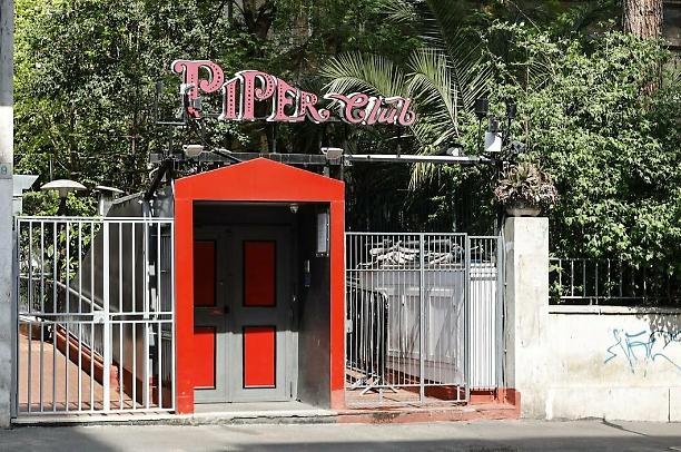 Sigilli allo storico "Piper" di Roma